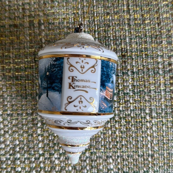 Thomas Kincade Christmas ornament. - Picture 2 of 4